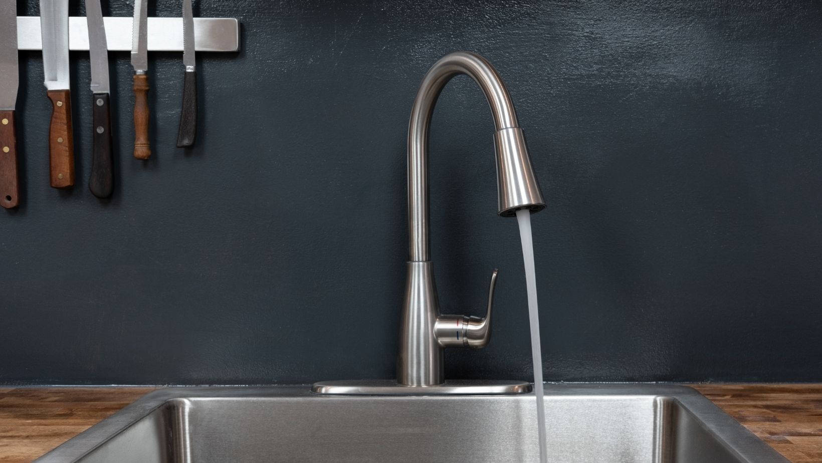 All You Need To Know About Kitchen Faucets With Sprayers